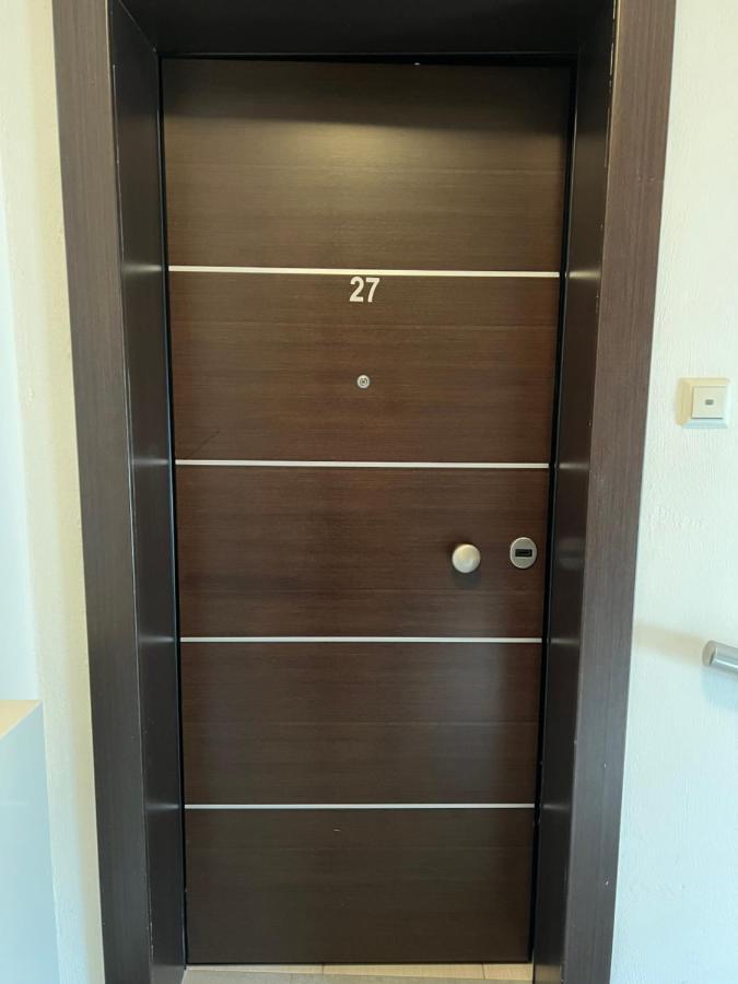 לימנאס Bivas Apartments מראה חיצוני תמונה