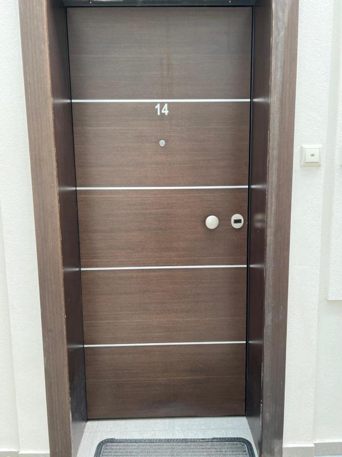 לימנאס Bivas Apartments מראה חיצוני תמונה