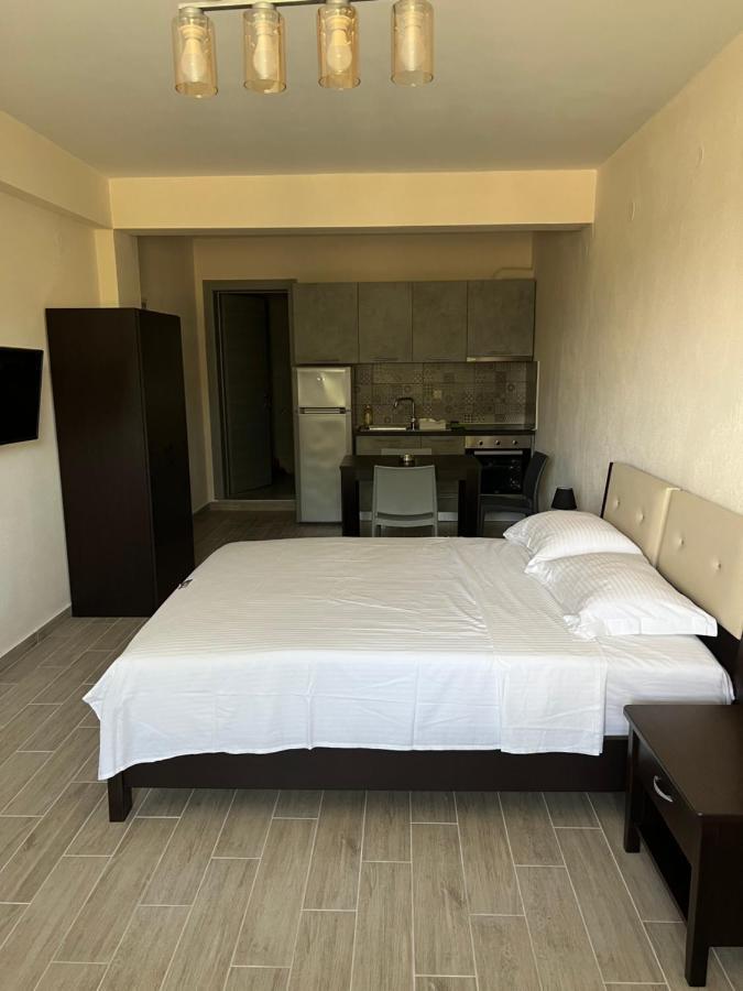 לימנאס Bivas Apartments מראה חיצוני תמונה