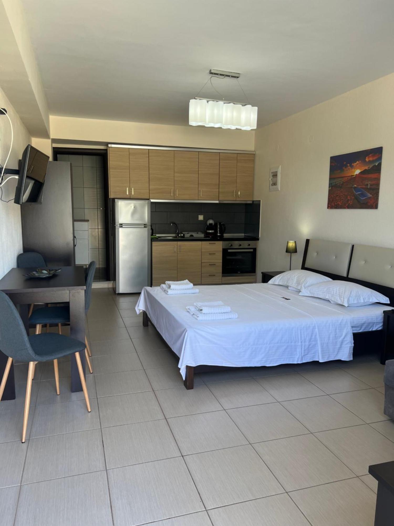 לימנאס Bivas Apartments מראה חיצוני תמונה