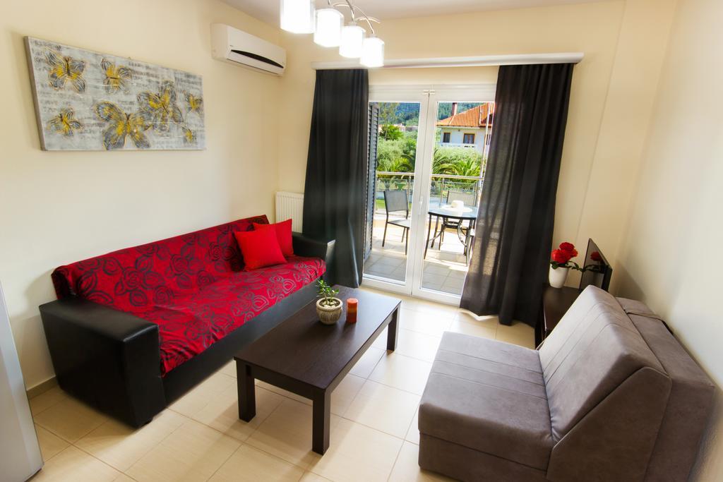 לימנאס Bivas Apartments מראה חיצוני תמונה