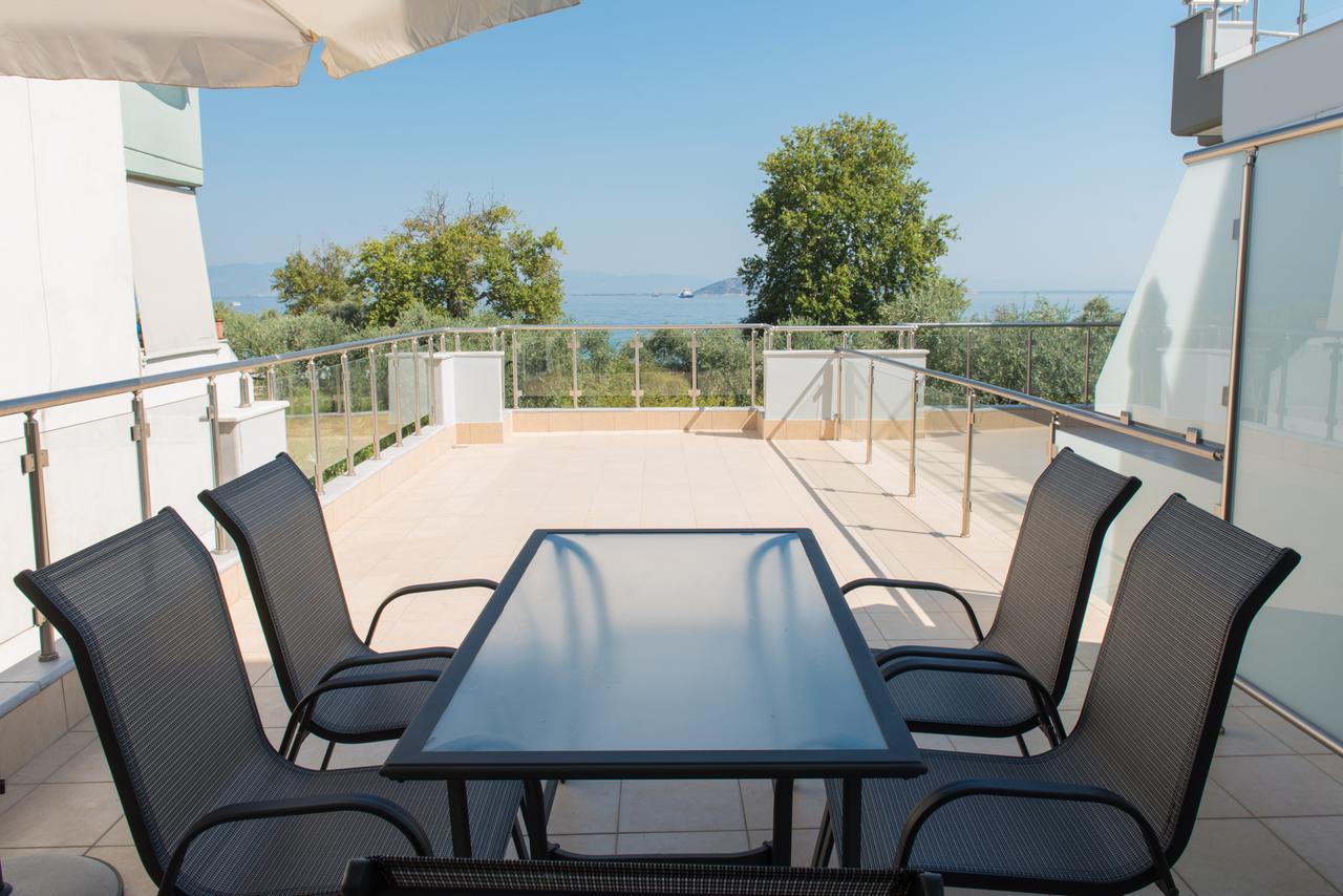 לימנאס Bivas Apartments מראה חיצוני תמונה